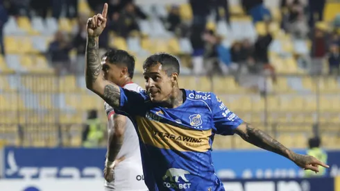 Piñeiro solo ha anotado 2 goles en Everton.