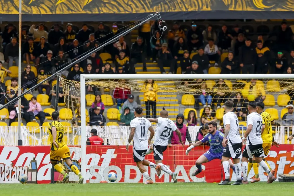 El gol de Bruno Cabrera en el 1-0 de Coquimbo ante el Cacique. (Pepe Alvujar/Photosport).