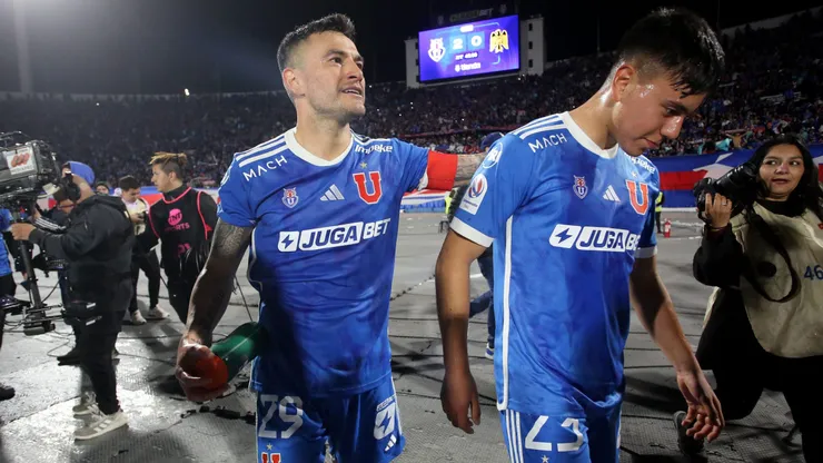 Poco espacio para el jugador de la U.