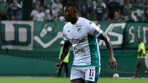 Fabián Castillo la pasa mal en Colombia.