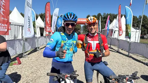 Pipo y Maté en el Titan Forest Patagonia.