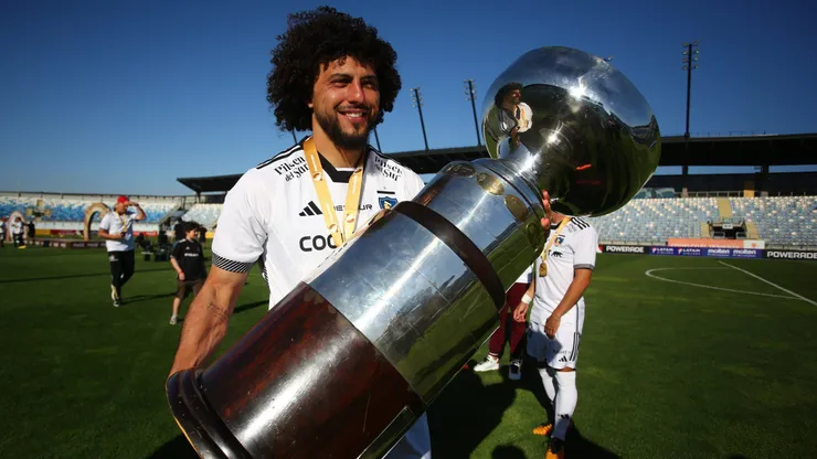Los hinchas de Colo Colo extrañan a Maxi Falcón.