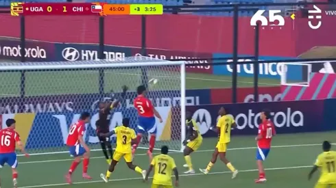 La Roja se adelanta en el marcador ante Uganda.