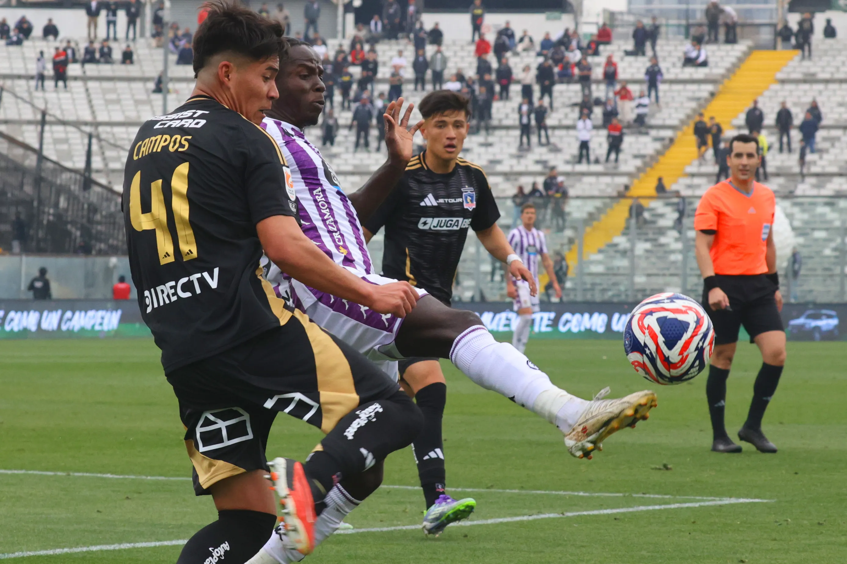 Víctor Campos hizo su debut con Colo Colo contra Deportes Limache /Photosport