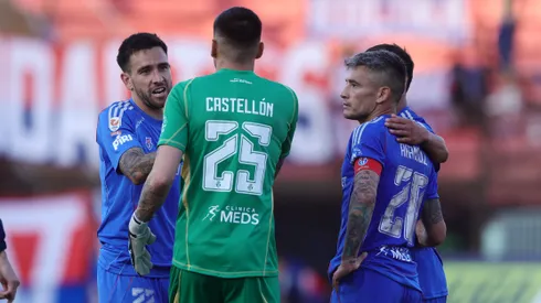 Charles Aránguiz debe definir su futuro en la U al final de temporada.