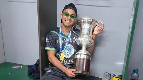 Este rapidísimo atacante venezolano fue muy importante para el Velero.