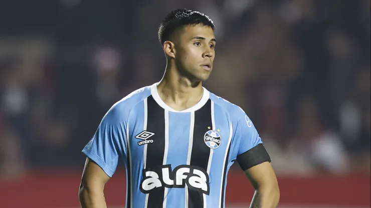 Alexander Aravena está en Gremio desde el 2024.