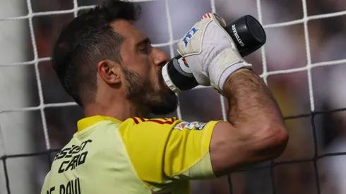 Tuto De Paul se quedó como titular en el arco de Colo Colo