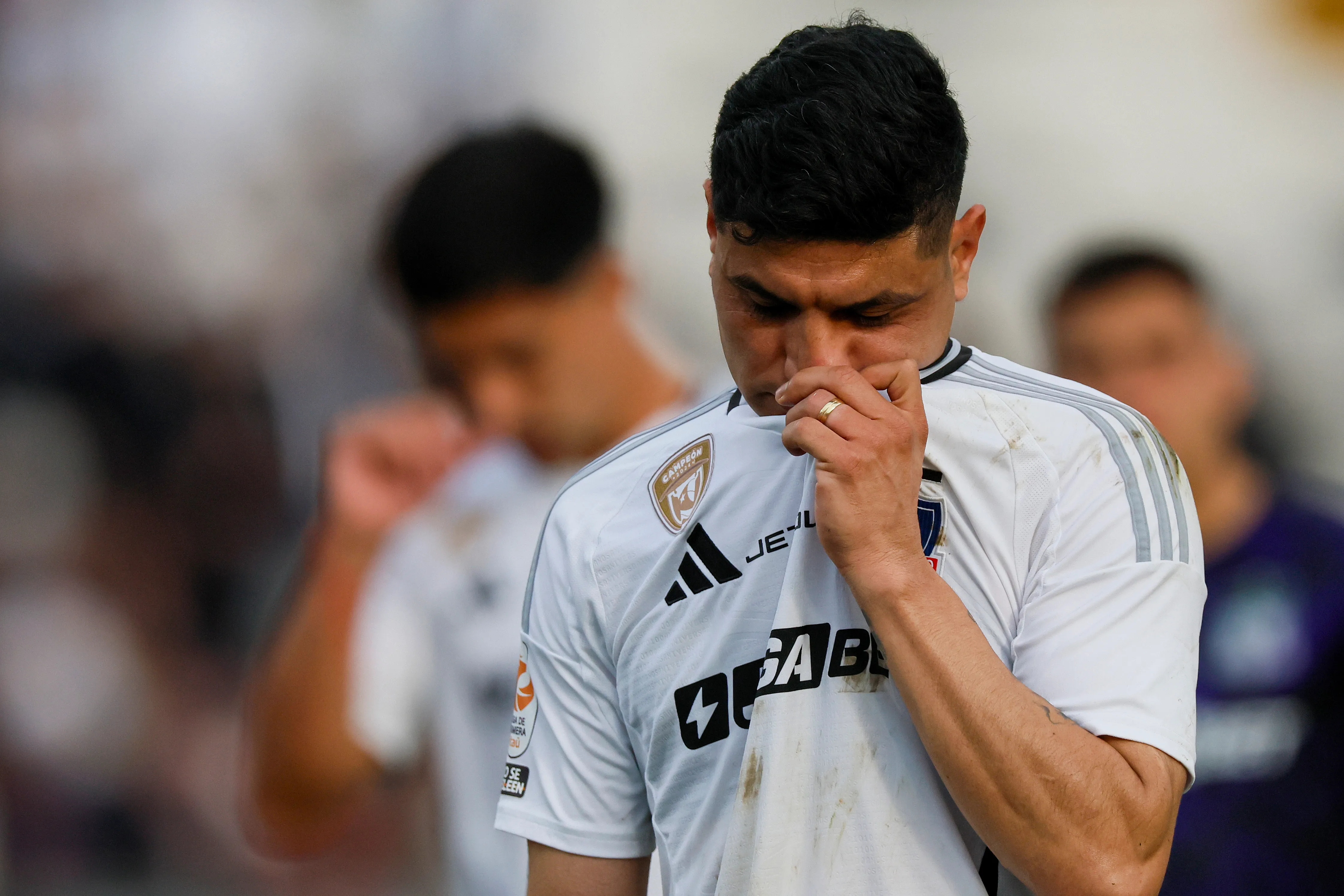 Claudio Aquino quedó suspendido por tarjetas amarillas | Photosport