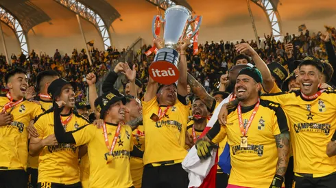 Coquimbo y polémica... en La Serena.