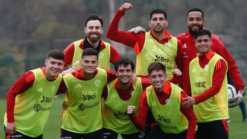 Los jugadores de la Roja se divierten en la gira por Rusia.