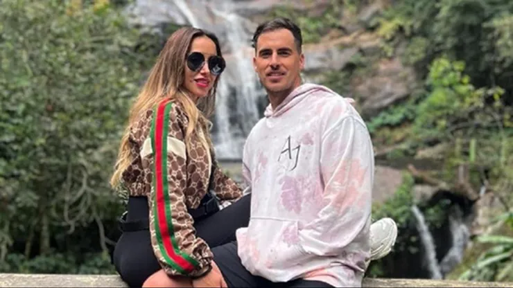 Revelan que al expareja de Arturo Vidal demandó a Camilo Huerta.