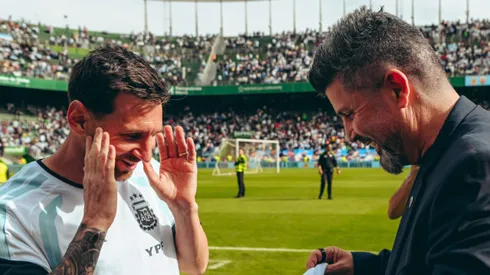 Lionel Messi quedó así cuando uno de los propietarios del Capo de Provincia le dio este regalo.