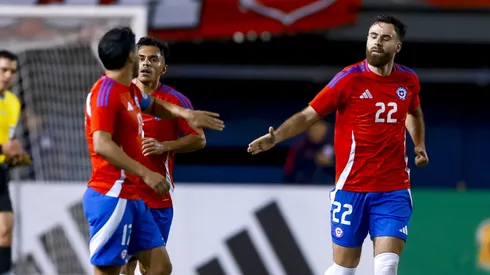 Córdova empieza a ratificar la formación de Chile contra Rusia.