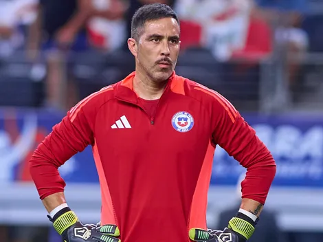 Claudio Bravo alza la voz por el arco de la Roja: "Me encantaría ver a..."
