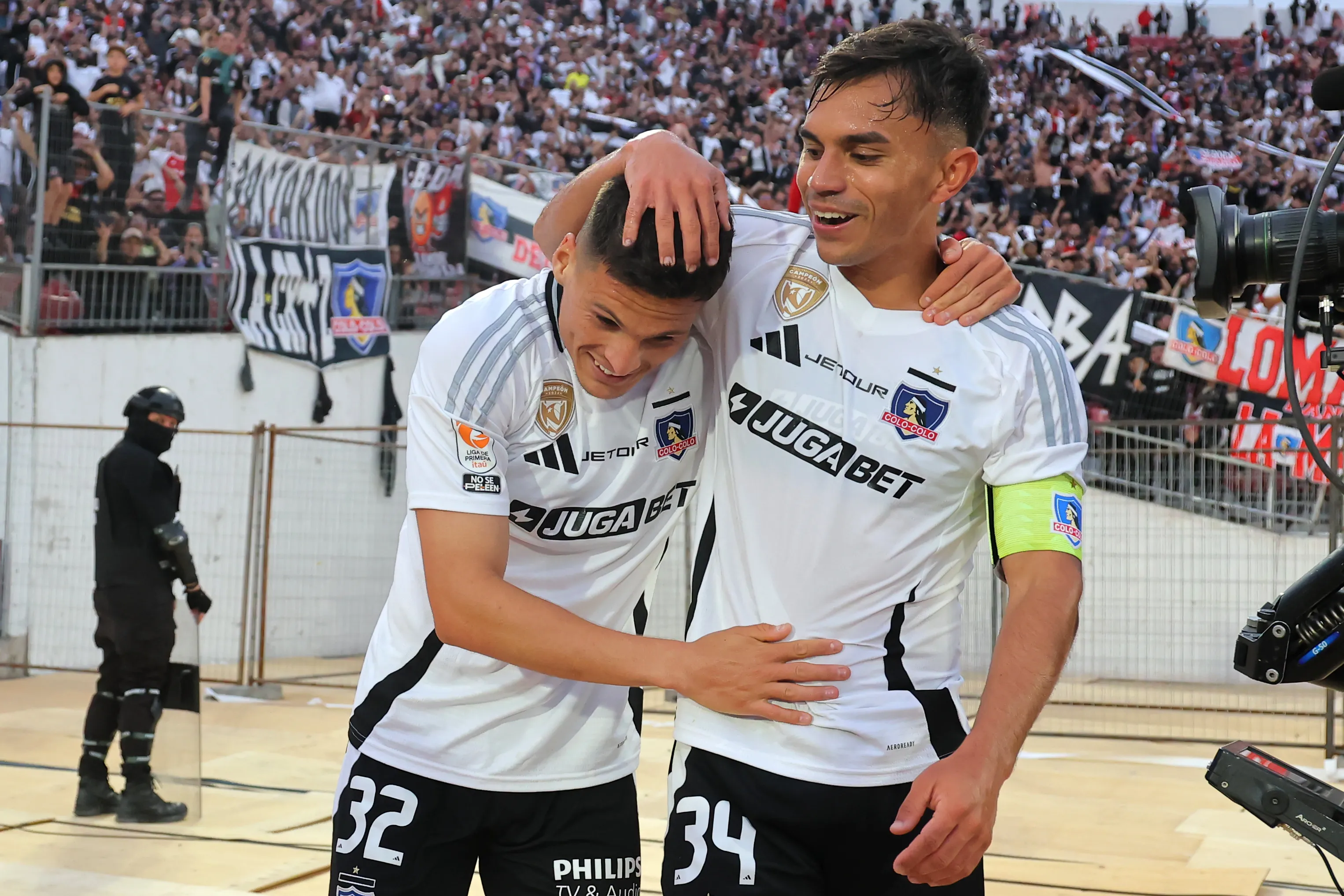 Lucas Cepeda y Vicente Pizarro son dos jugadores que podrían emigrar de Colo Colo en el próximo mercado. | Foto: Photosport.