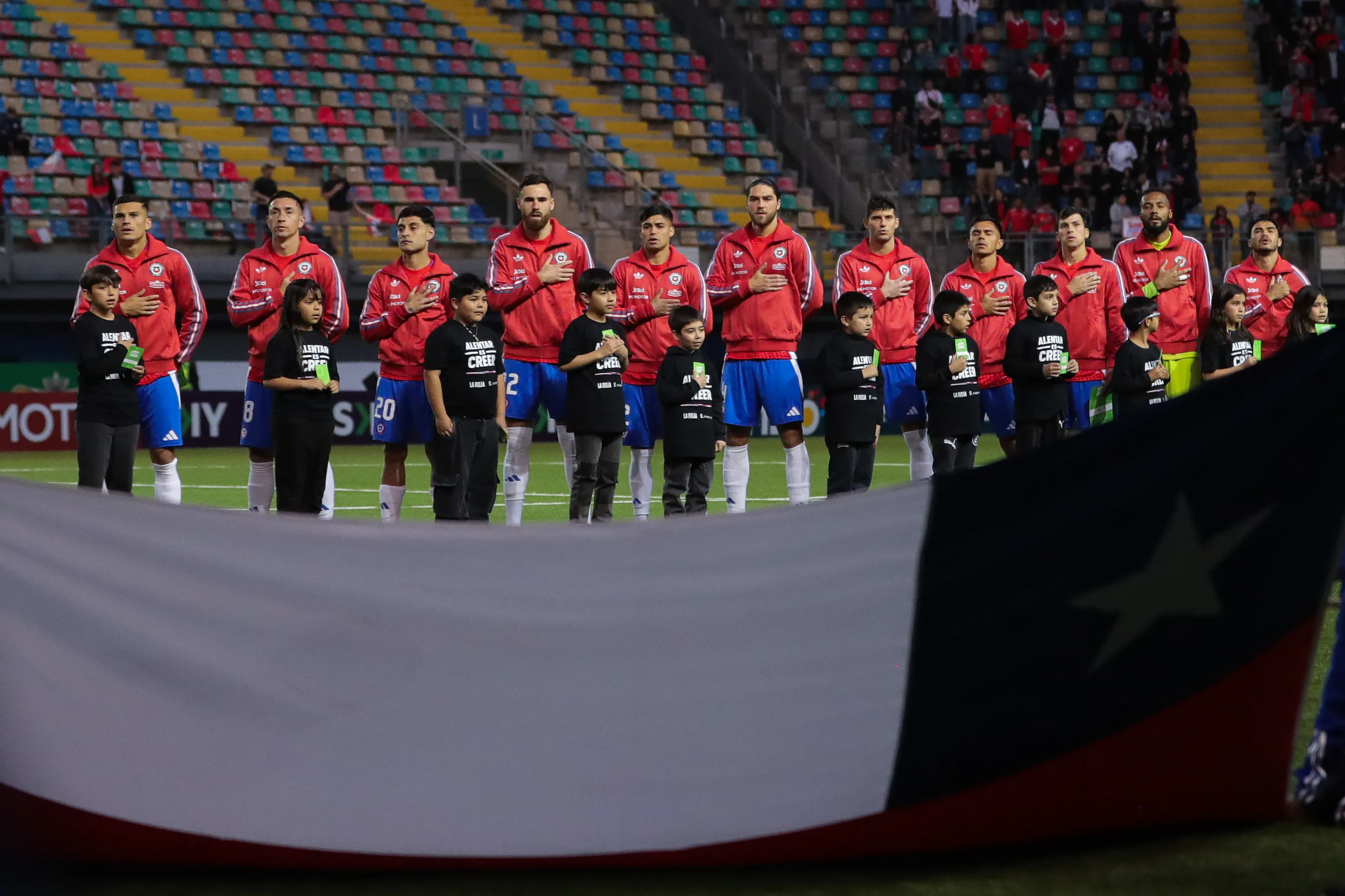 Chile no se guardará nada en su formación para enfrentar a Rusia. Foto: Photosport.