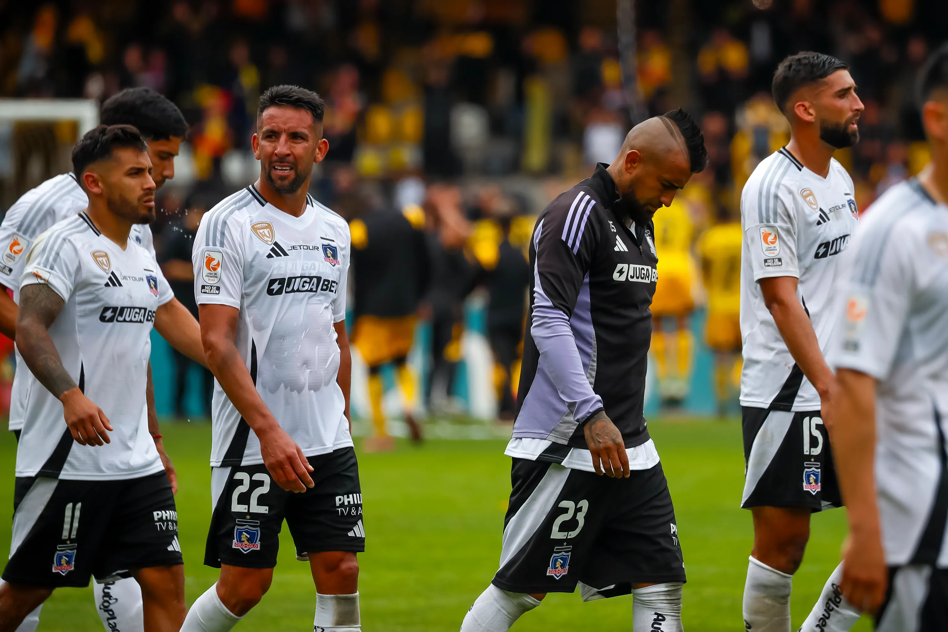 Colo Colo tendrá una fuga de jugadores para el 2026 y se anticipa con puestos para reforzar. Foto: Photosport.
