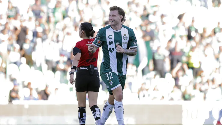 Barti no seguirá en México.