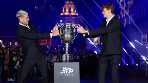 Carlos Alcaraz y Jannik Sinner se miden en la final del ATP Finals.