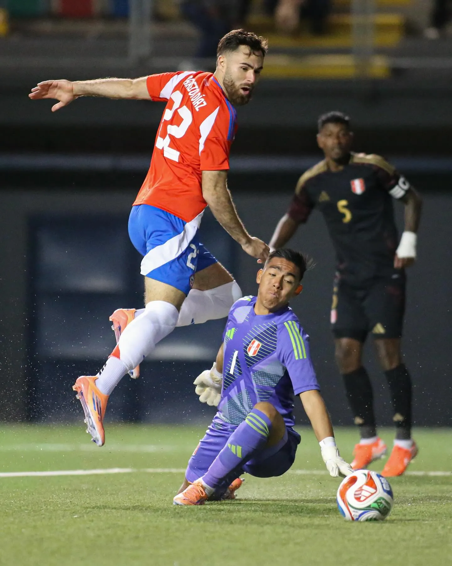 Apenas un mes después Chile y Perú vuelven a verse las caras en un duelo amistoso. (Foto: La Roja)