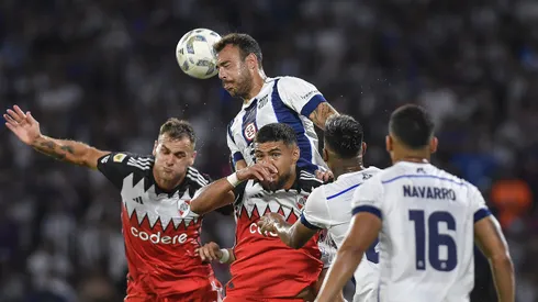 Catalán sigue en la órbita de Colo Colo