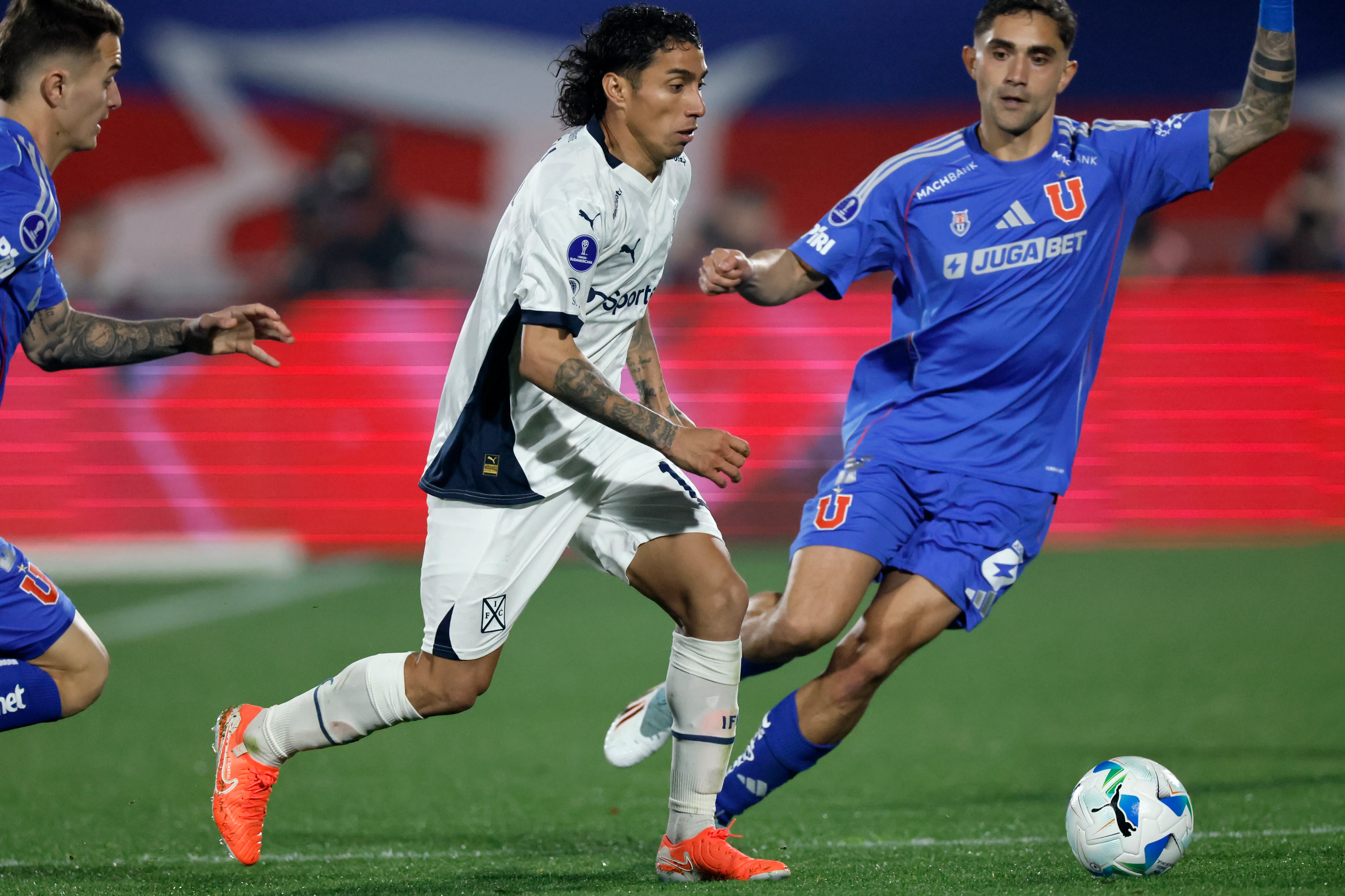 Nicolás Ramírez se apunta como el reemplazante en la U. Foto: Andrés Pina/Photosport