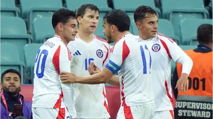 Chile venció por 2-0 a Rusia.