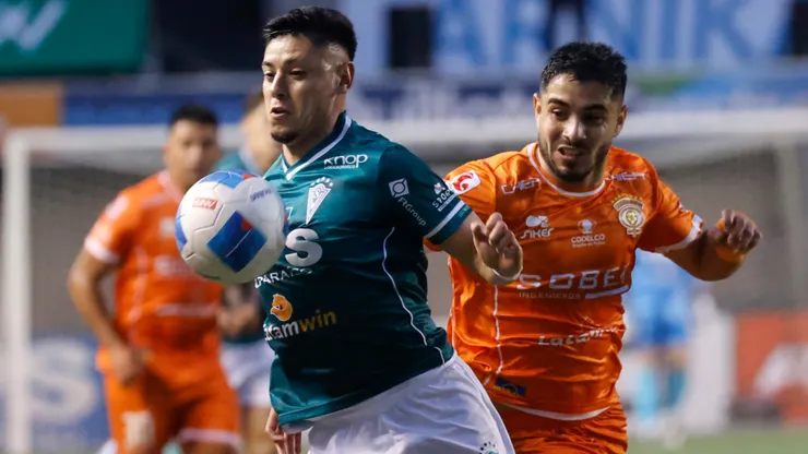 Santiago Wanderers y Cobreloa se enfrentan en los cuartos de final de la Liguilla de Ascenso.