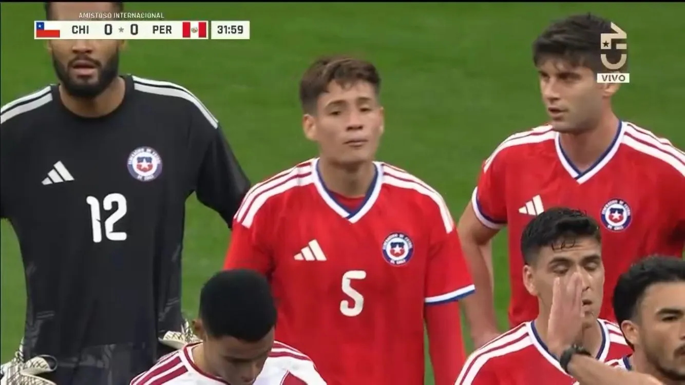 Román fue expulsado en la selección chilena