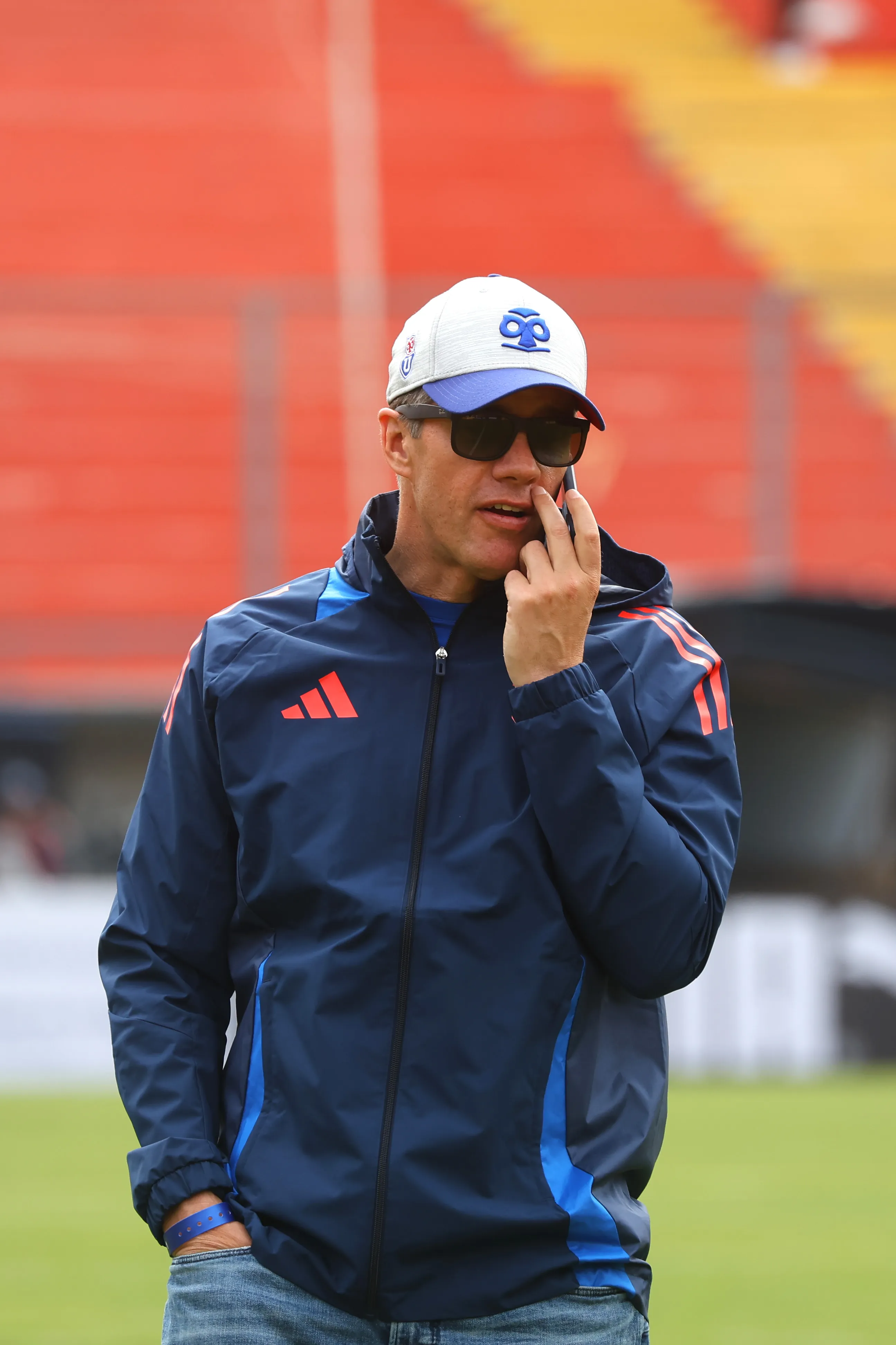 Clark vive momentos oscuros y podría dejar la U | Photosport