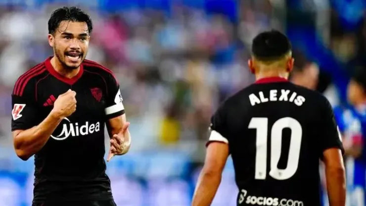 El lateral izquierdo habló de su compañero en Sevilla, ausente en las últimas fechas por lesión.