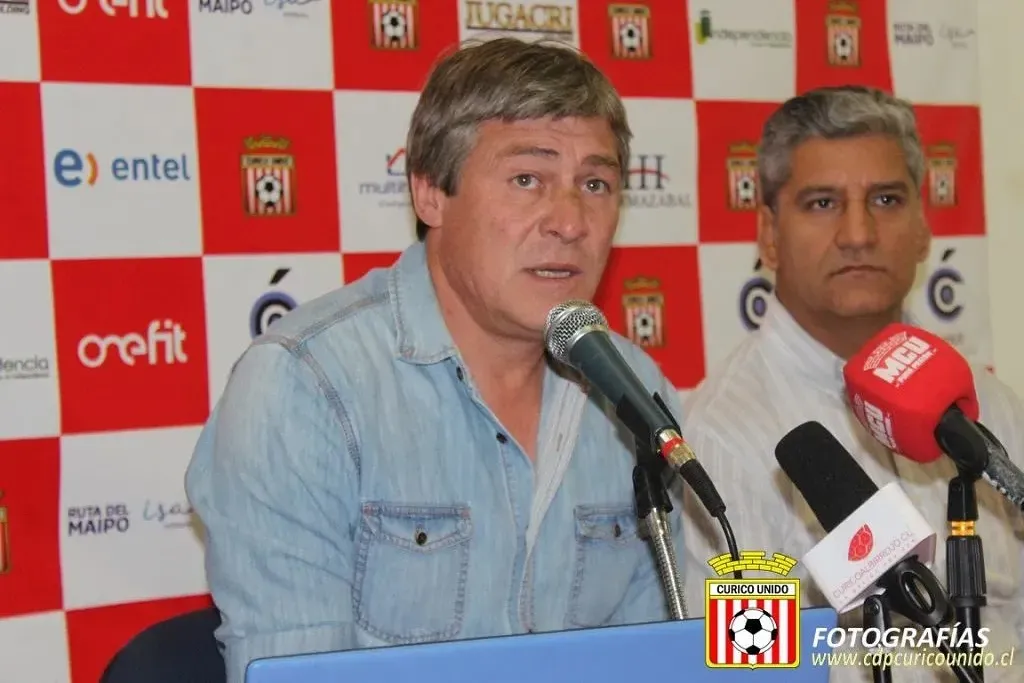 Carlos Bechtholdt nuevamente es parte de Curicó Unido. Imagen: Curicó Unido