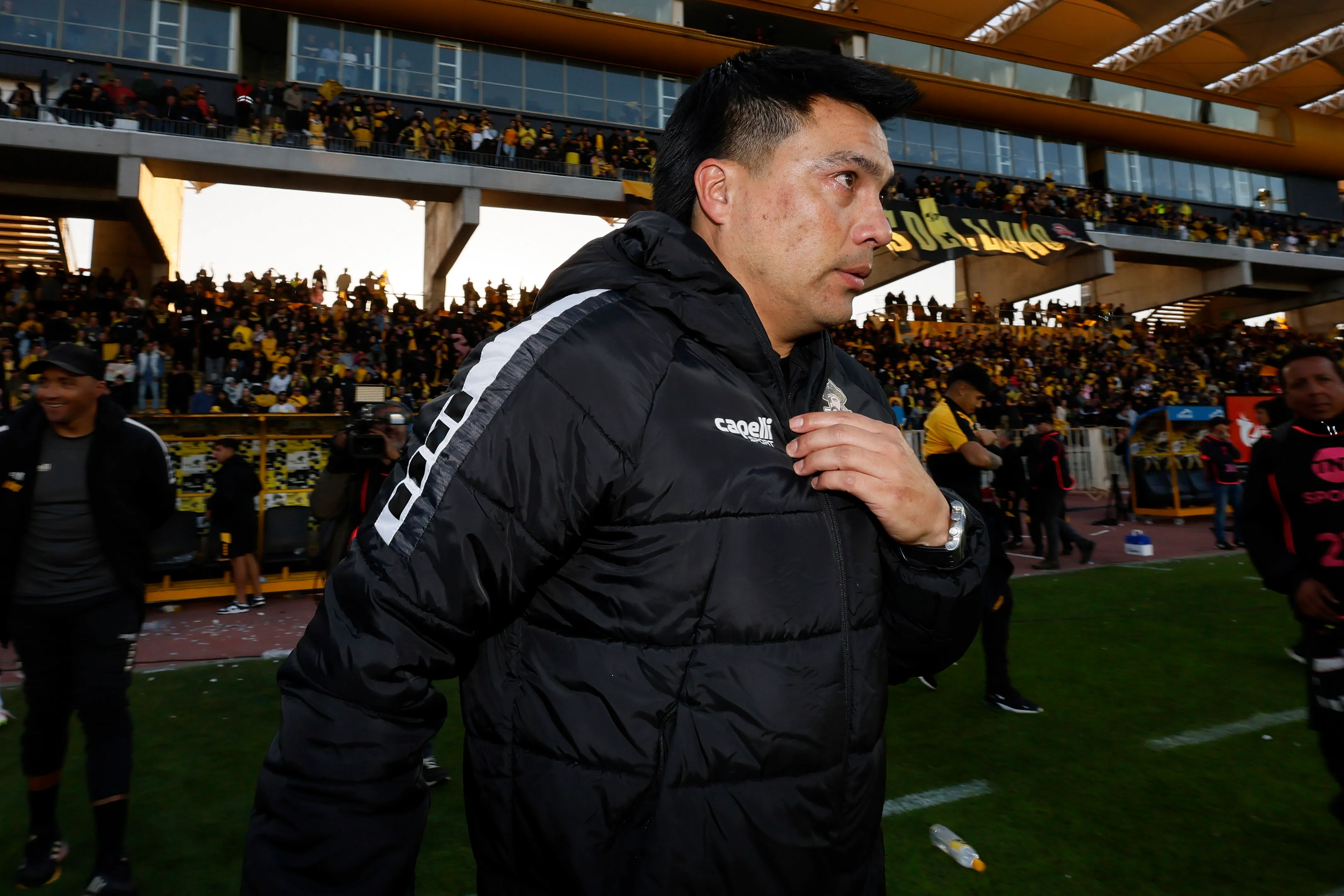 Esteban González vivió así la emoción de ganar el título. (Andres Pina/Photosport).