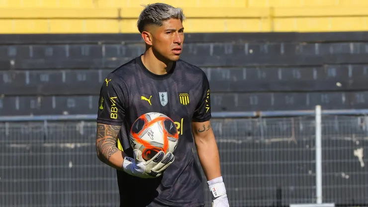 Brayan Cortés cometió un grosero error.