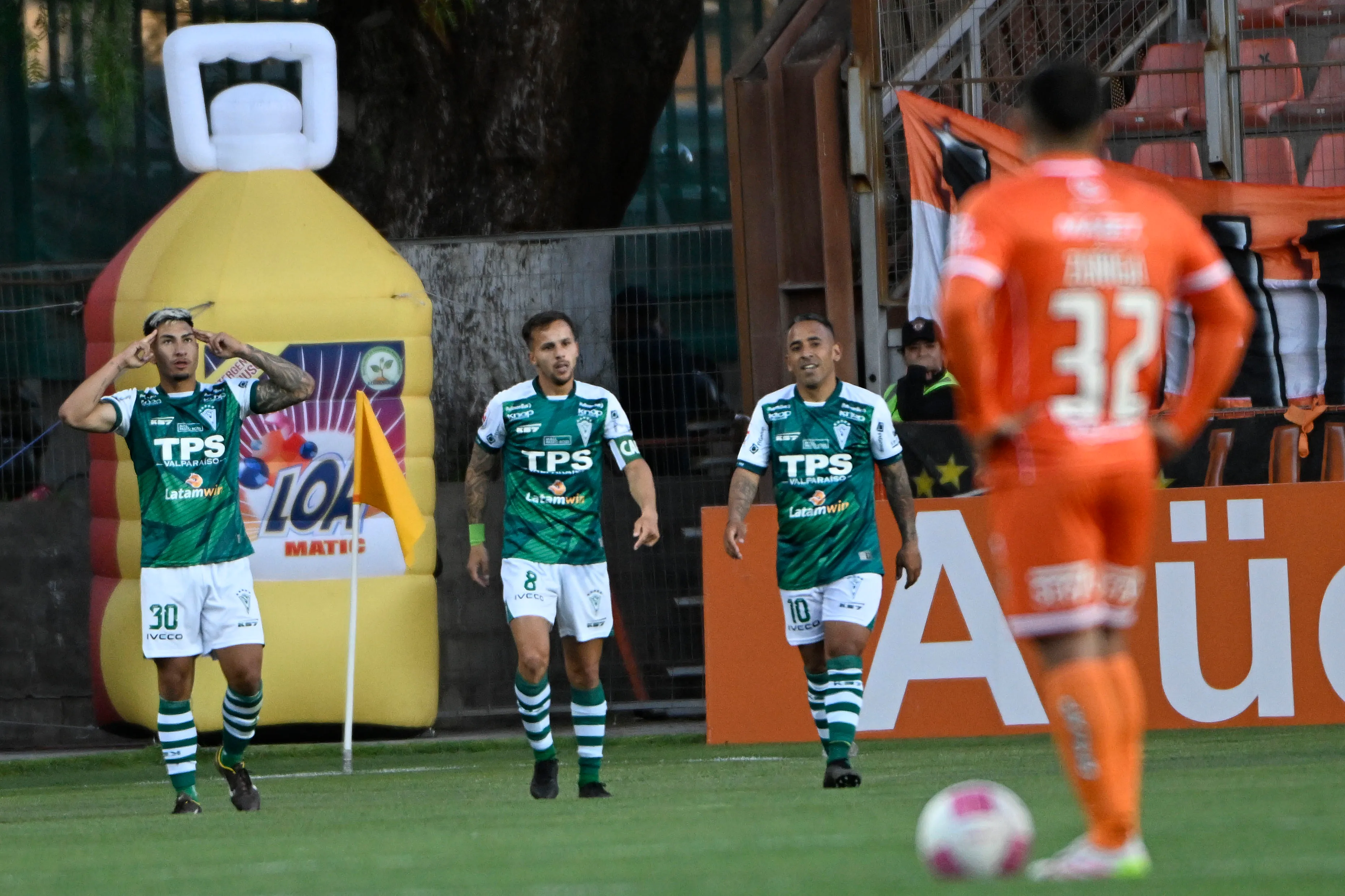 Ethan Espinoza y un golazo | Photosport