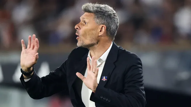 Fernando Ortiz va convenciendo a todos en Colo Colo
