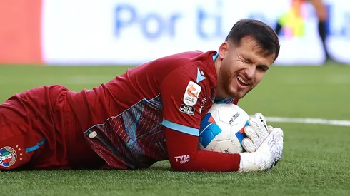 Superclásico entre Colo Colo y la U por un arquero.