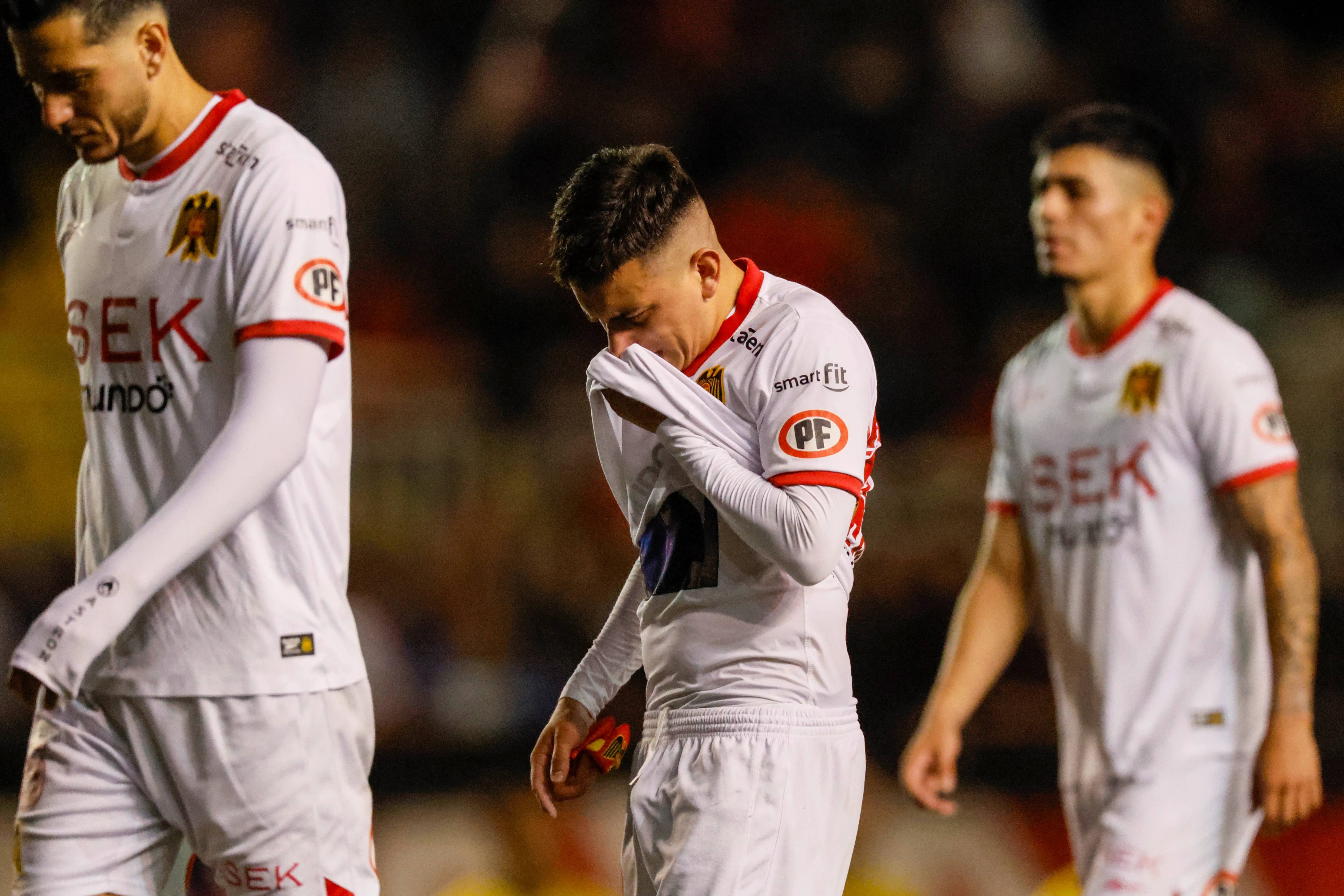 Unión Española está a cuatro puntos de la salvación con apenas dos fechas por jugar. | Foto: Photosport.
