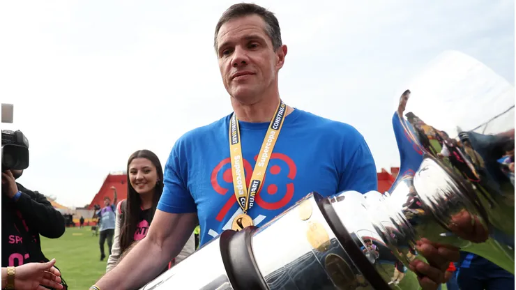 Clark enfrenta sus días más complicados en Azul Azul