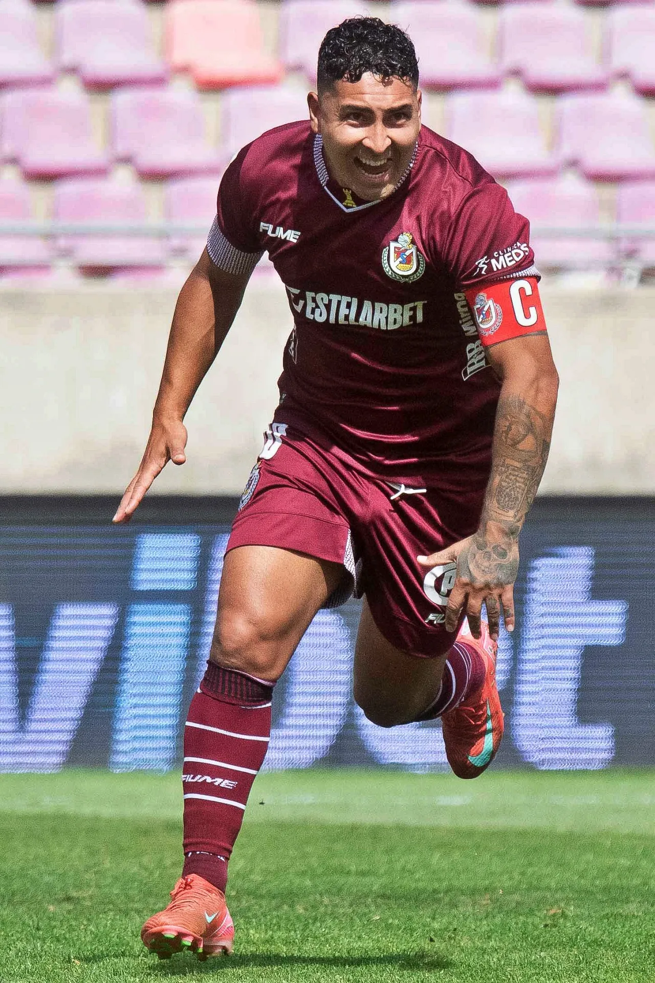 Jeisson Vargas sería opción para regresar a Universidad Católica en 2026 (Photosport)