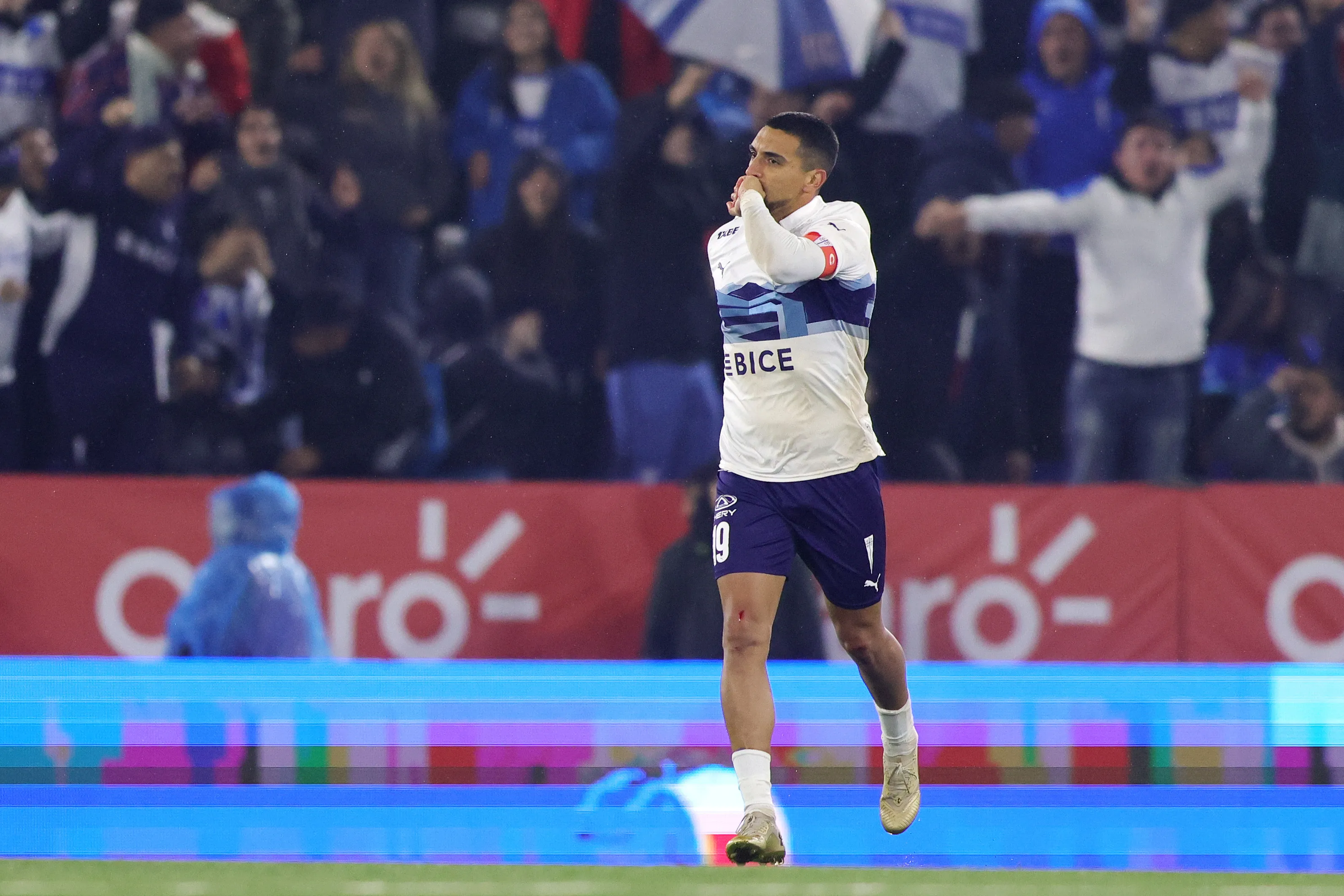 Branco Ampuero termina contrato con la UC a finales de 2025. Foto: Felipe Zanca/Photosport