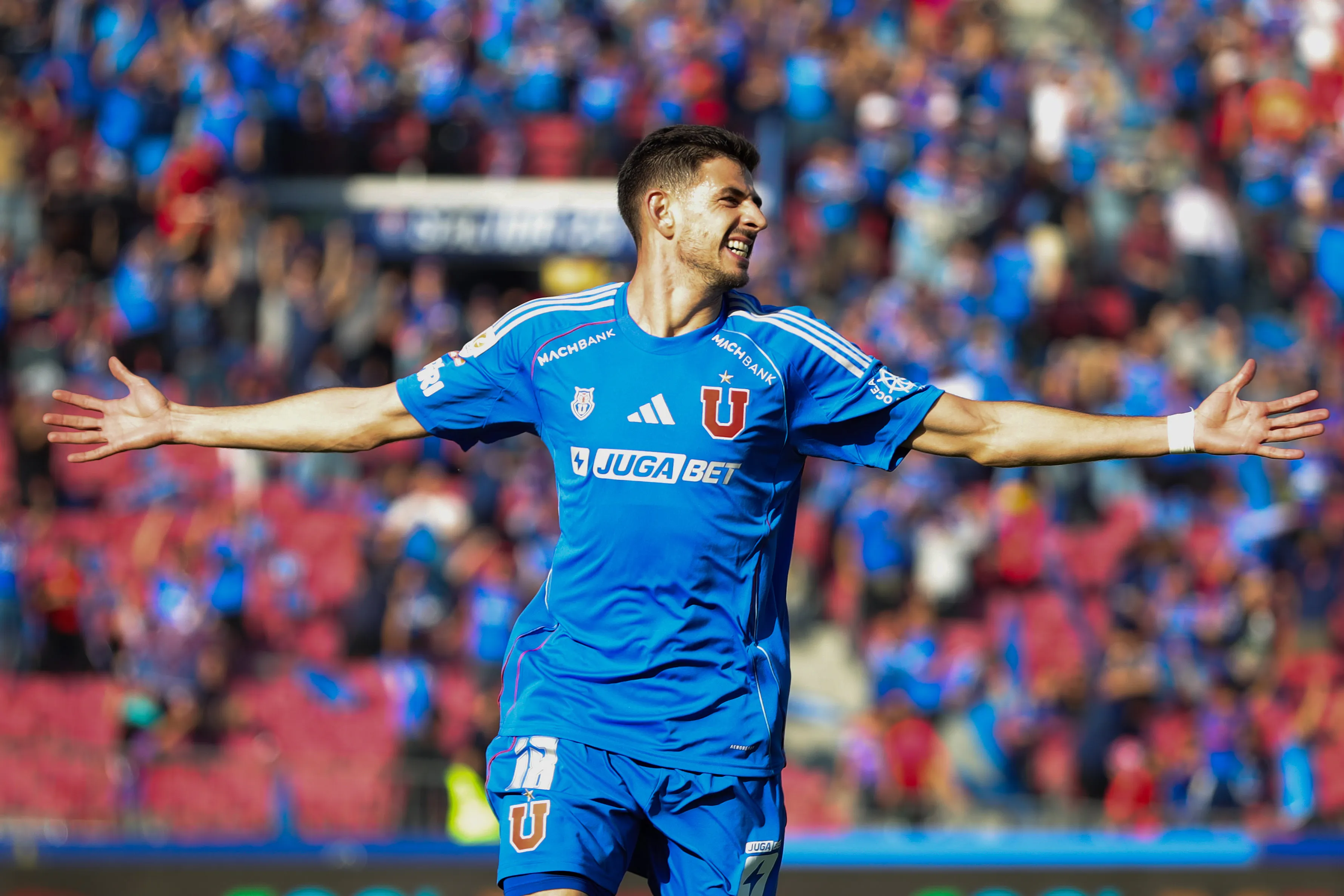 Lucas Di Yorio aún no define su futuro en U de Chile/Photosport