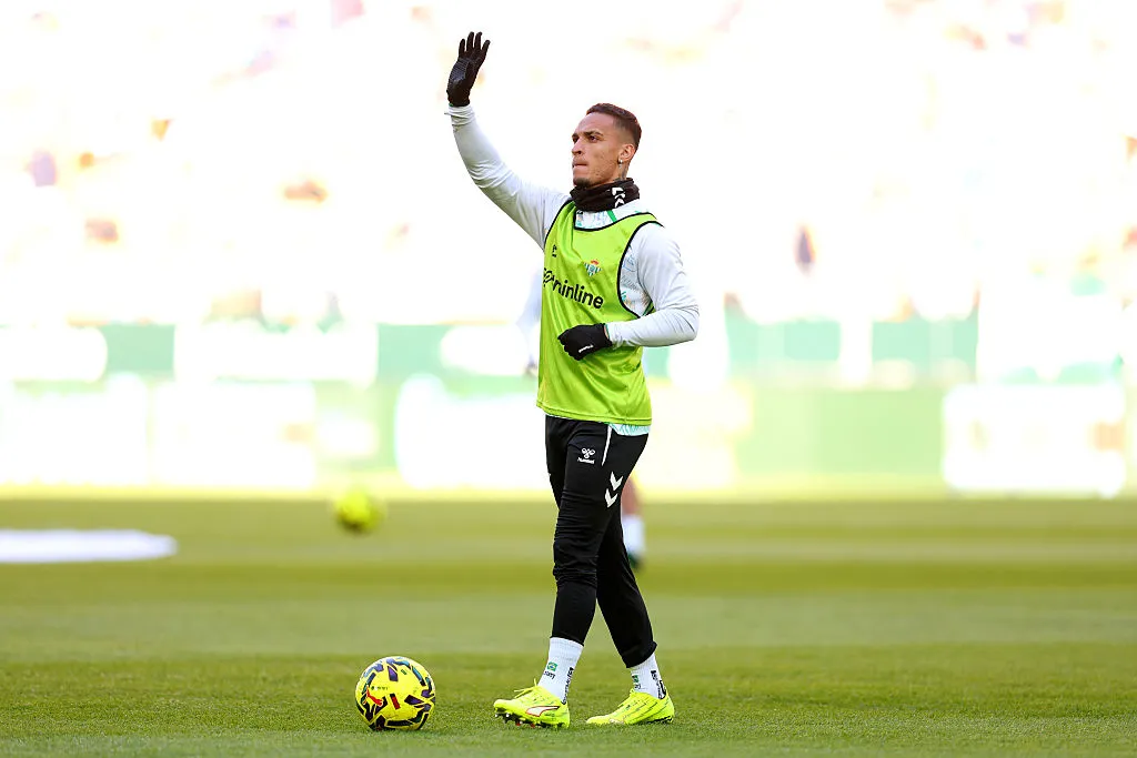 Antony se pierde el derbi andaluz. (Photo by Fran Santiago/Getty Images)