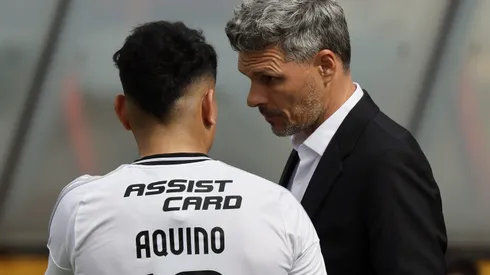 Fernando Ortiz no sabe qué hacer con Claudio Aquino en Colo Colo.