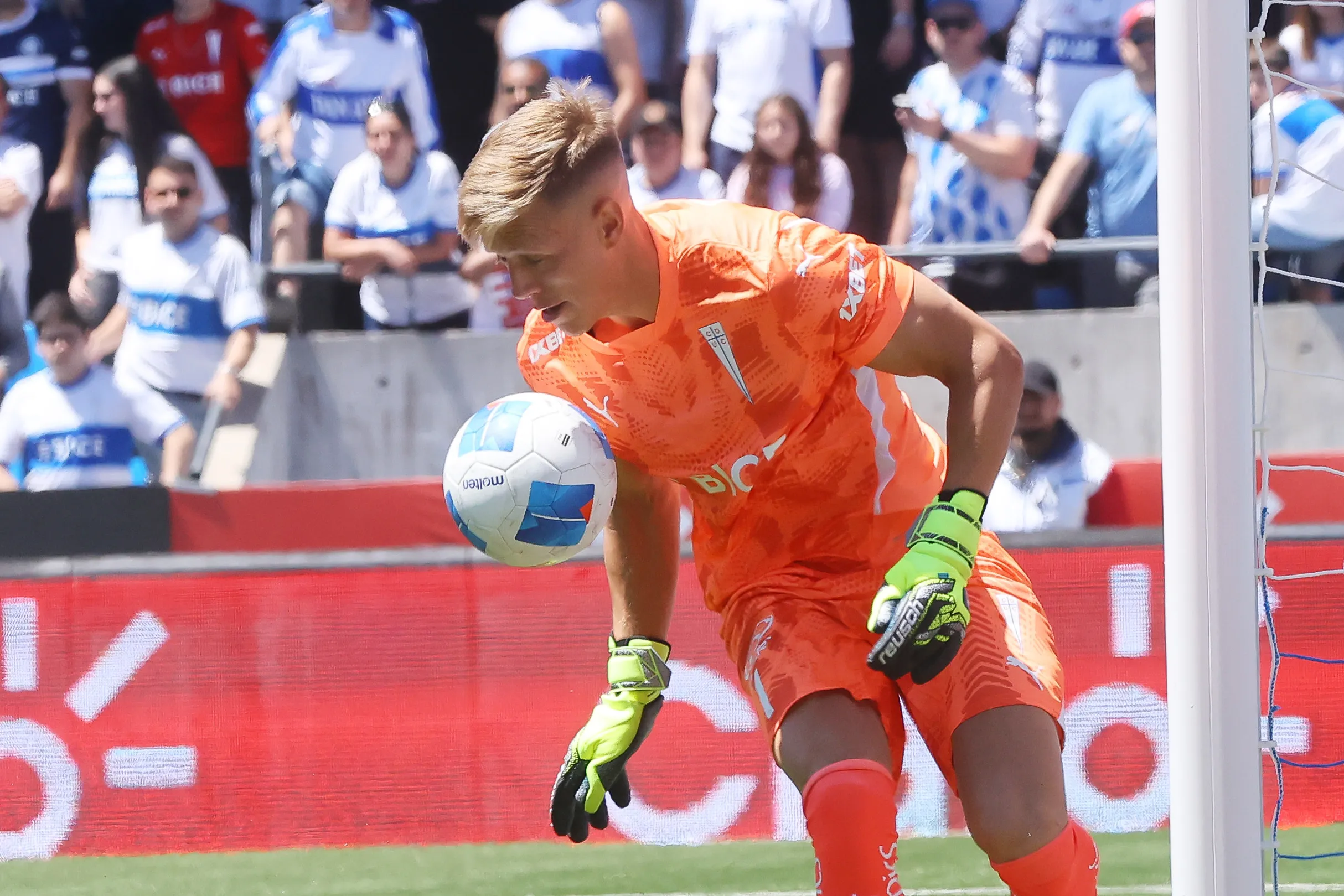 Bernedo se afianzó como titular en la Católica esta temporada