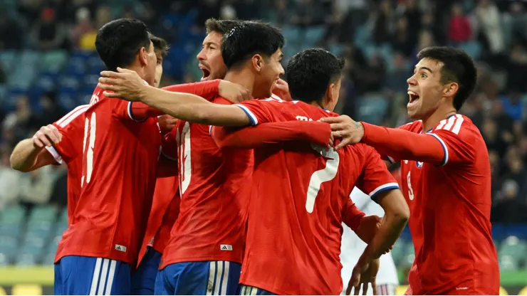 La Roja ocupó varios nombres "foráneos" en el último amistoso.