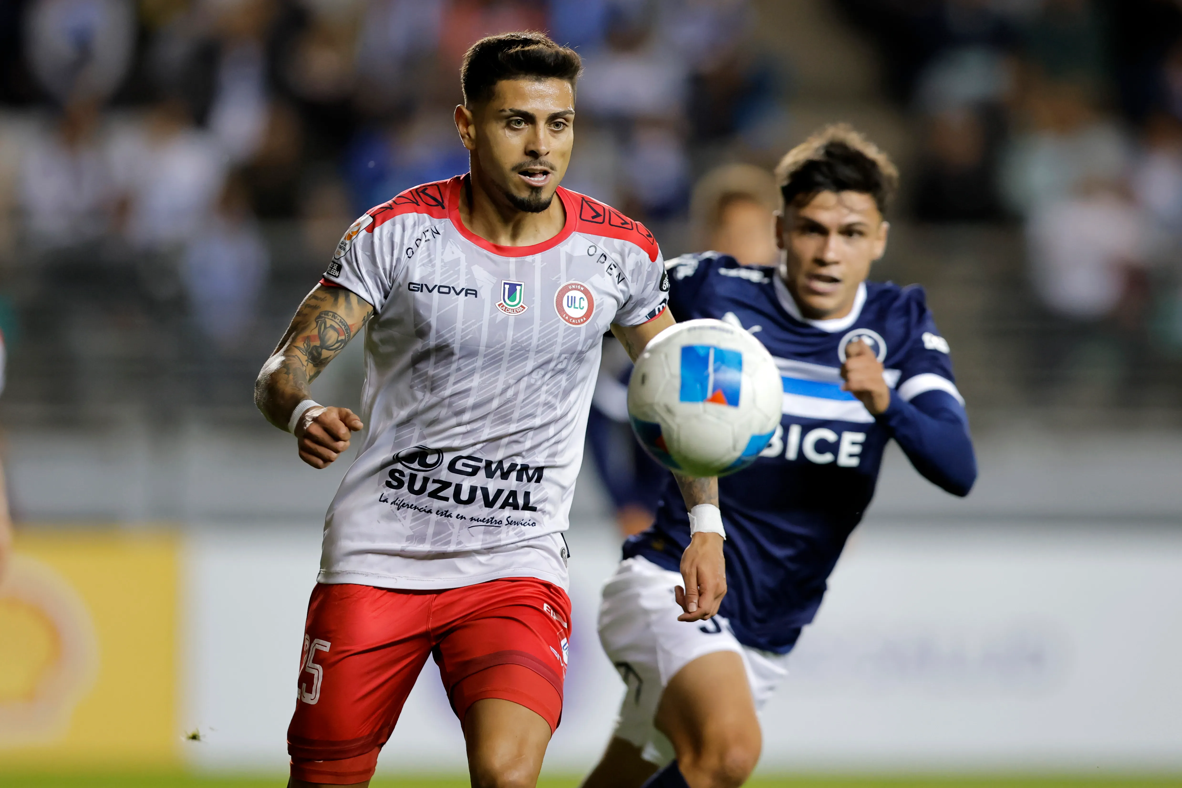 El jugador se sumaría a los mineros el 2026/Photosport