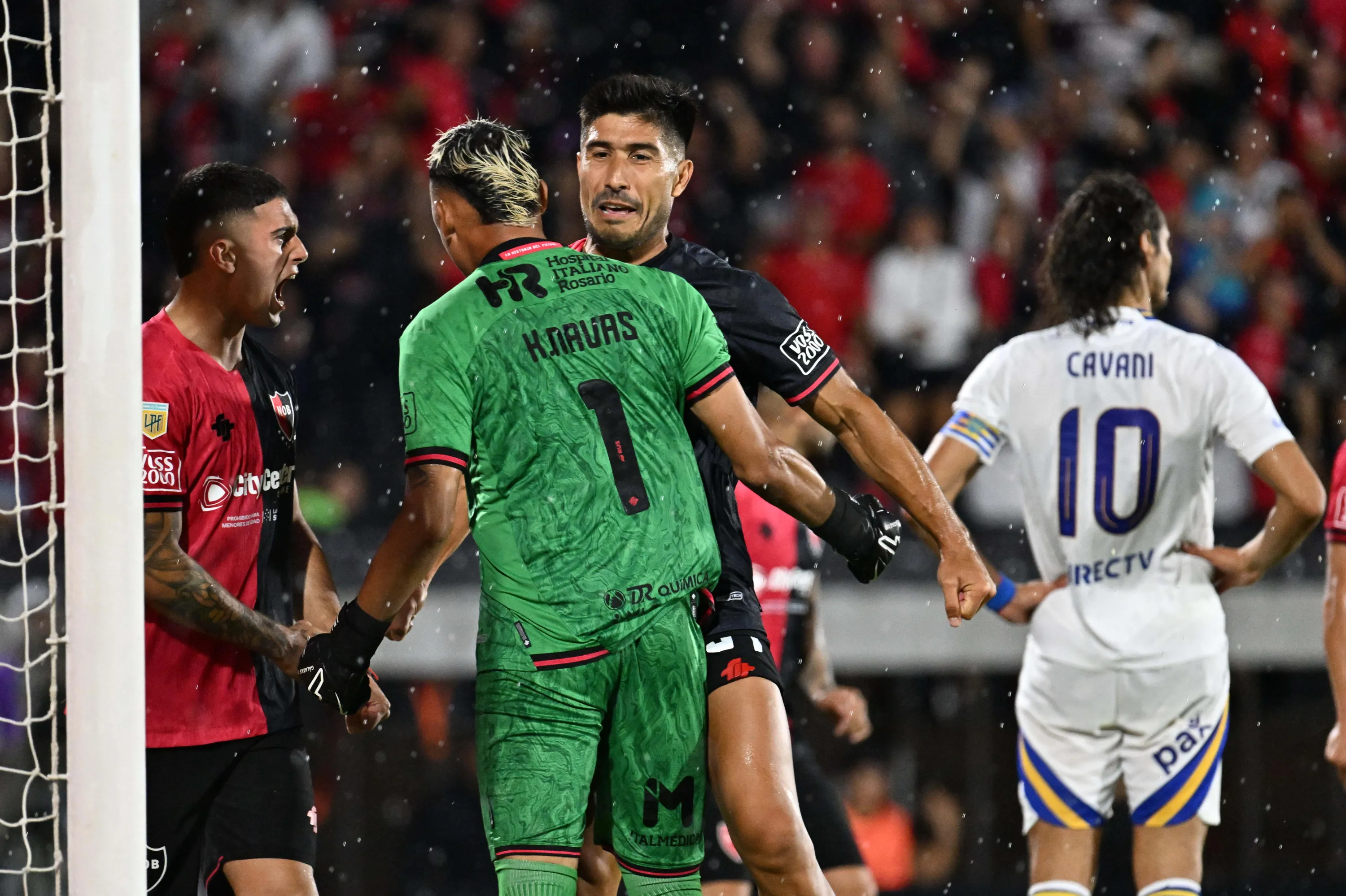 Keylor Navas en acción por Newell’s ante Boca. (Getty Images).