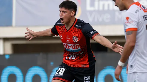 Facundo Pons brilla con Deportes Limache.